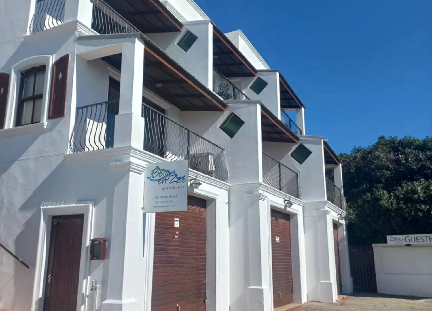 Berg En Zee Guesthouse Gordonʼs Bay 4*,  Güney Afrika