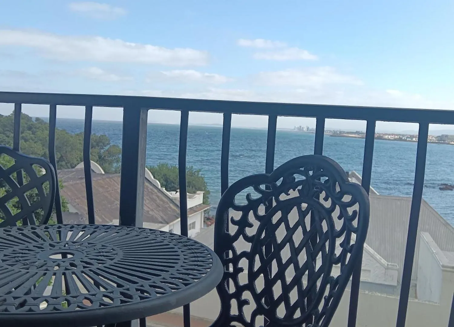 Berg En Zee Guesthouse Gordons Bay
